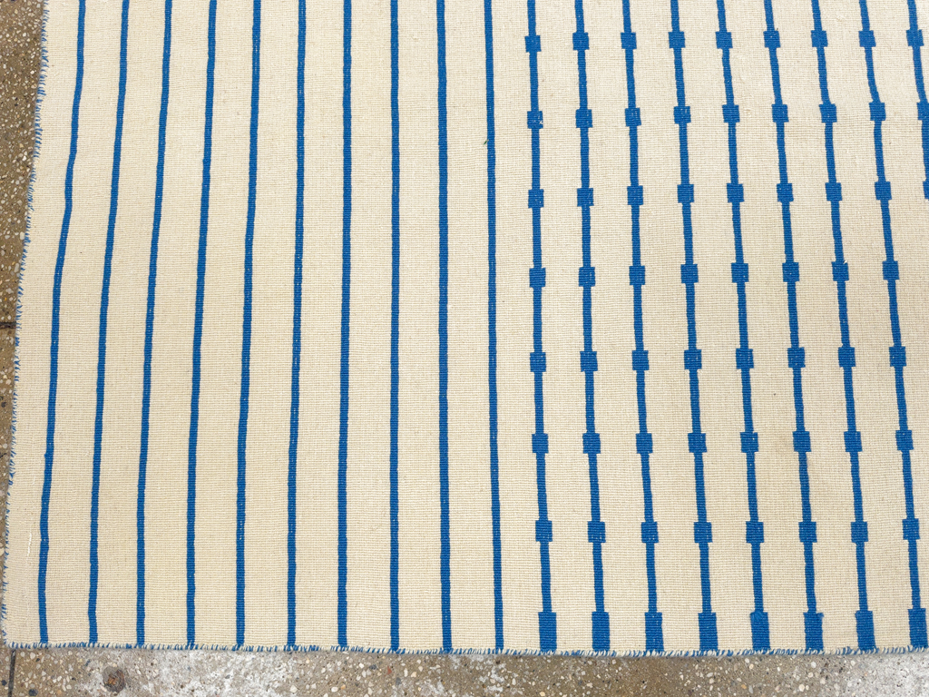 Vintage Turkish Flatweave Kilim Accent Rug, No.33638 - Staging