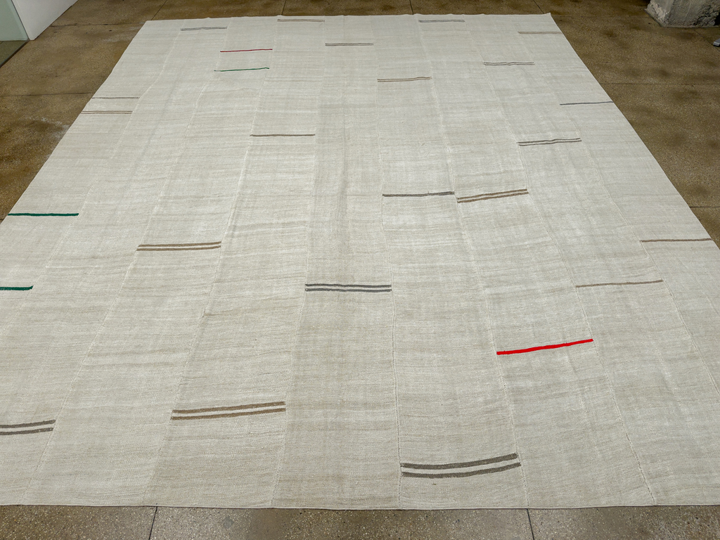 Vintage Turkish Flatweave Kilim Large Carpet, No.33654 - Staging