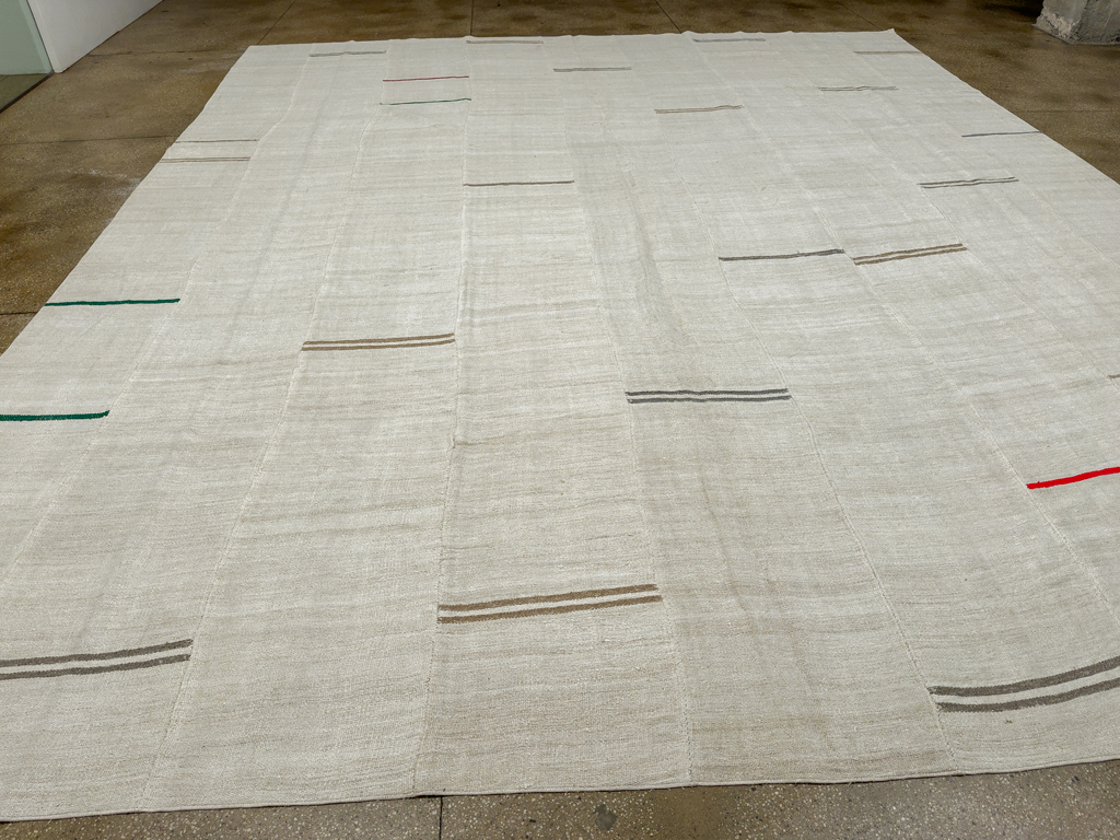 Vintage Turkish Flatweave Kilim Large Carpet, No.33654 - Staging