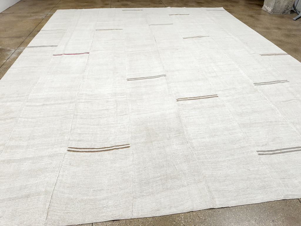 Vintage Turkish Flatweave Kilim Large Carpet, No.33655 - Staging