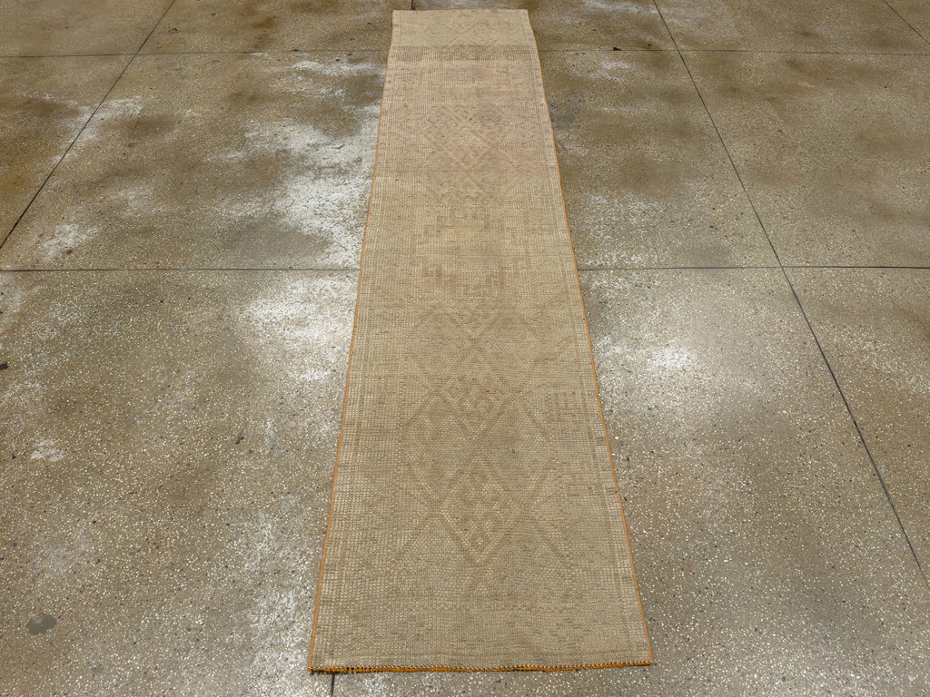 Vintage Turkish Anatolian Runner, No.33659 - Staging