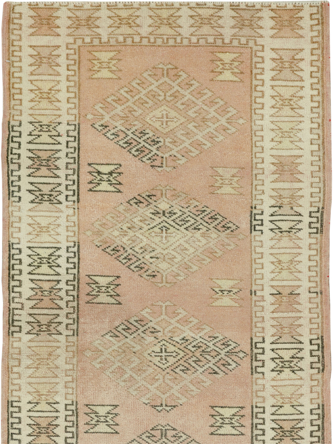 Vintage Turkish Anatolian Runner, No.33665 - Staging