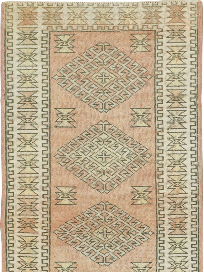 Vintage Turkish Anatolian Runner, No.33665 - Staging