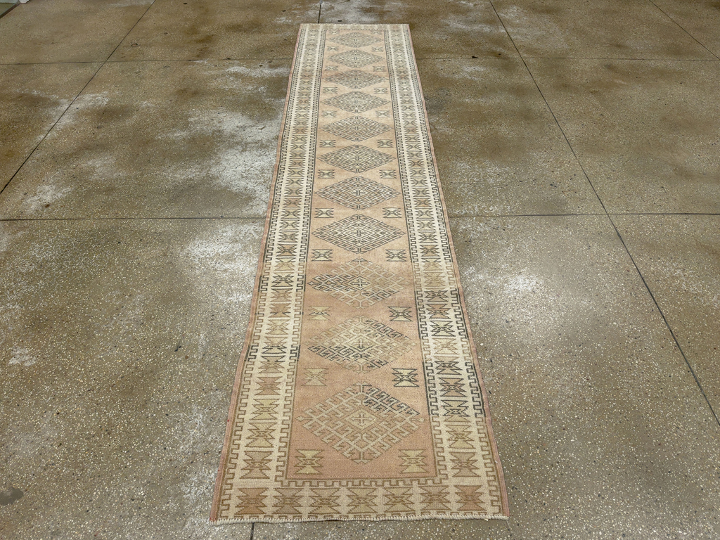 Vintage Turkish Anatolian Runner, No.33665 - Staging