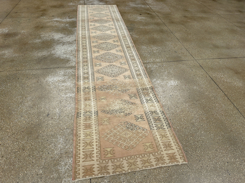 Vintage Turkish Anatolian Runner, No.33665 - Staging