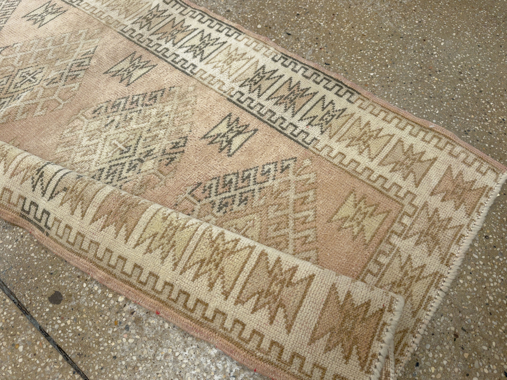 Vintage Turkish Anatolian Runner, No.33665 - Staging