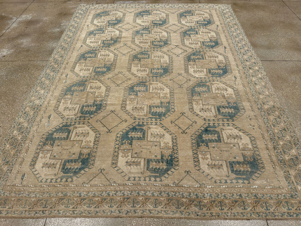 Vintage Central Asian Turkoman Room Size Carpet, No.33666 - Staging