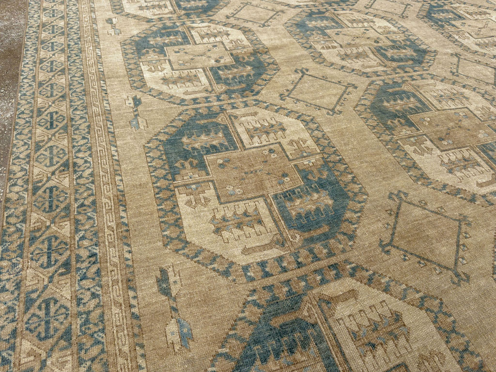 Vintage Central Asian Turkoman Room Size Carpet, No.33666 - Staging