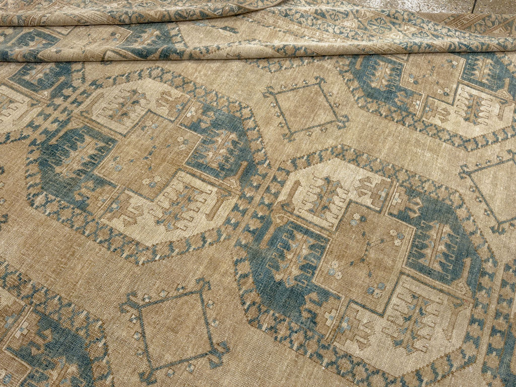 Vintage Central Asian Turkoman Room Size Carpet, No.33666 - Staging