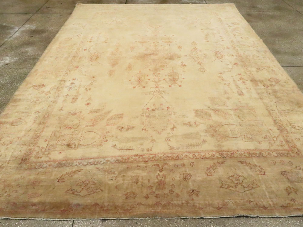 Antique Turkish Sivas Carpet, No.8040 - Staging