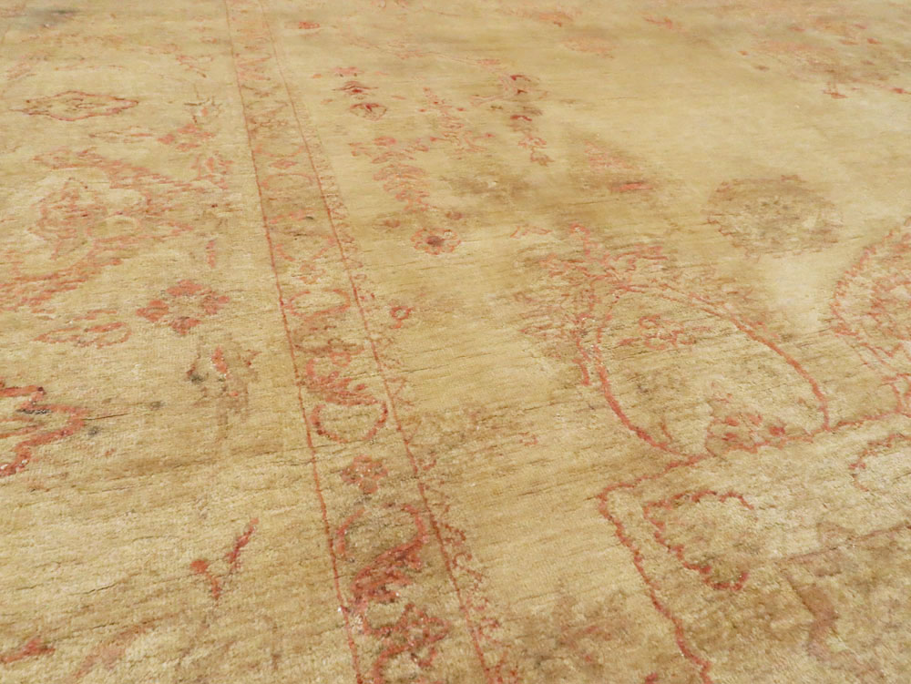 Antique Turkish Sivas Carpet, No.8040 - Staging