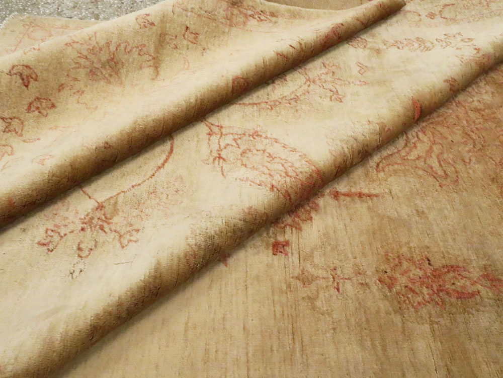 Antique Turkish Sivas Carpet, No.8040 - Staging