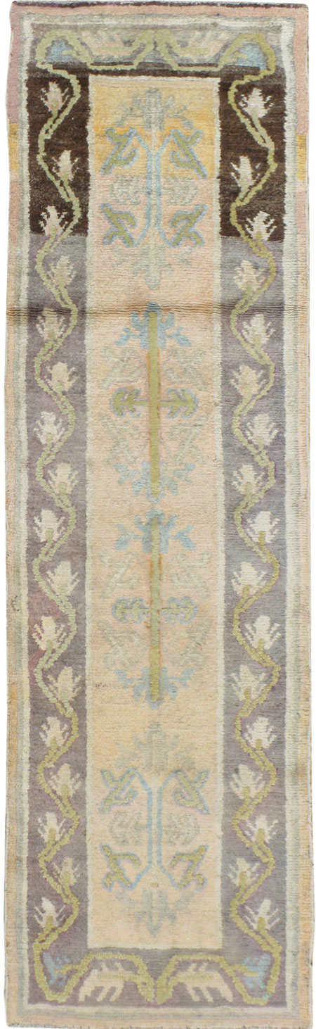 Vintage East Turkestan Khotan Runner, No.8073 - Staging