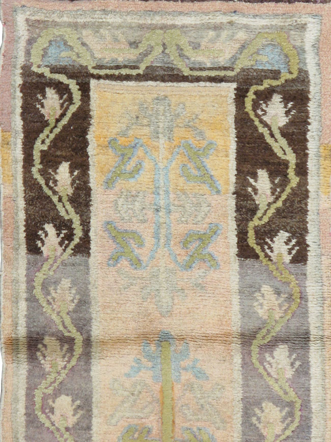Vintage East Turkestan Khotan Runner, No.8073 - Staging