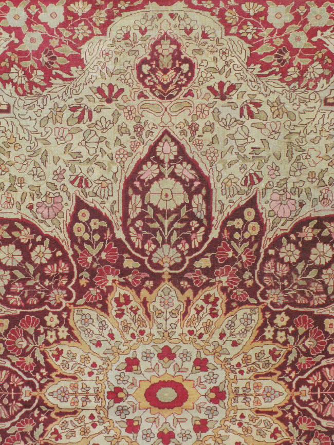 Antique Indian Lahore Carpet, No.8116 - Staging