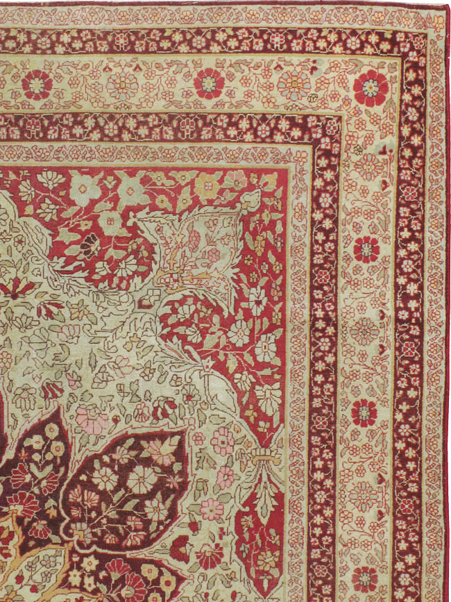 Antique Indian Lahore Carpet, No.8116 - Staging