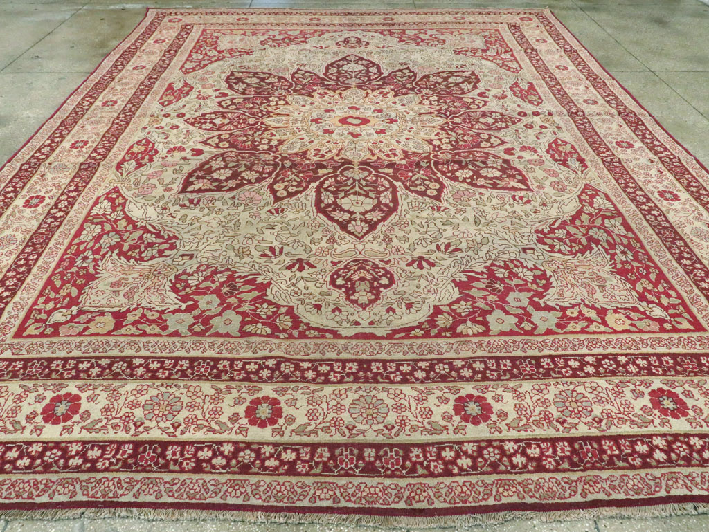 Antique Indian Lahore Carpet, No.8116 - Staging