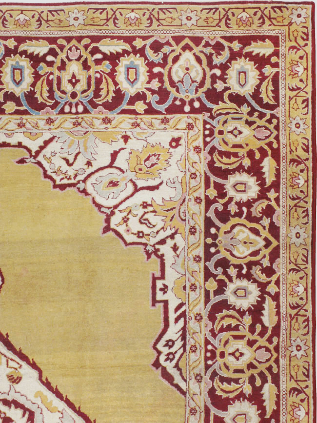 Antique Indian Agra Carpet, No.8125 - Staging