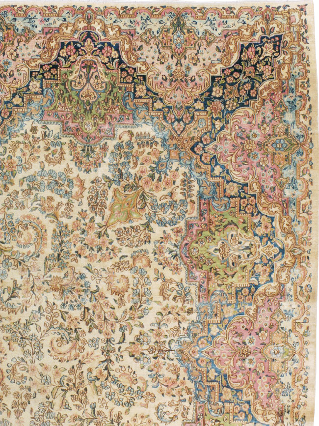 Vintage Persian Kerman Carpet, No.8155 - Staging