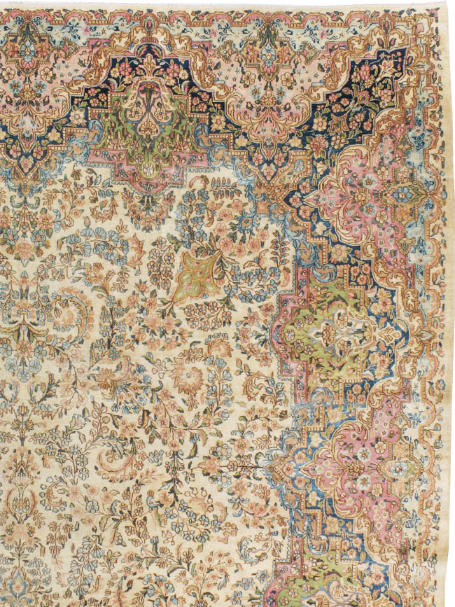 Vintage Persian Kerman Carpet, No.8155 - Staging