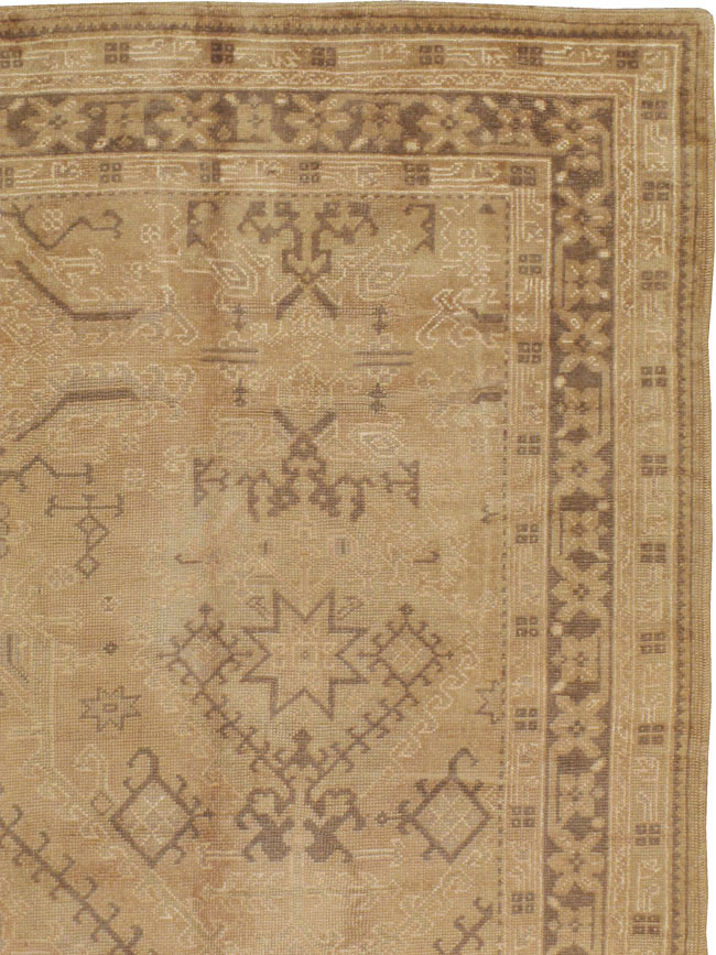 Antique Turkish Oushak Carpet, No.8218 - Staging