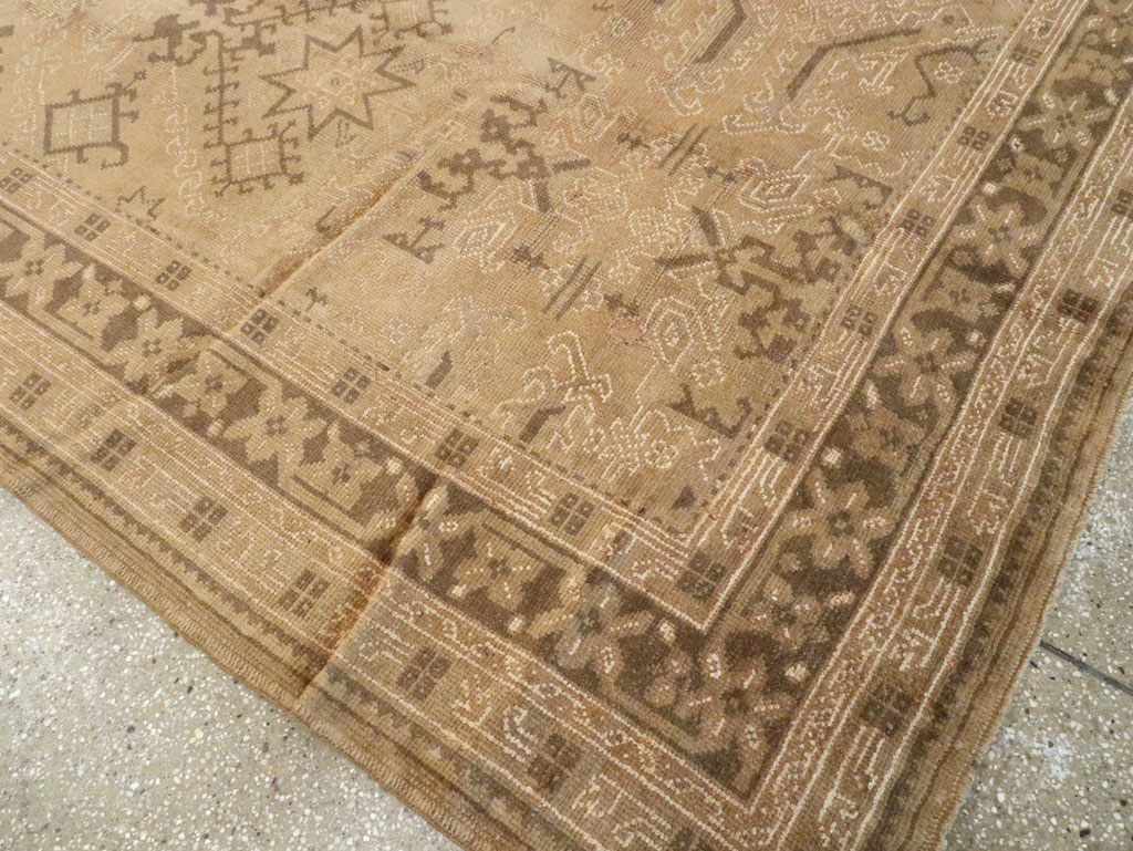Antique Turkish Oushak Carpet, No.8218 - Staging
