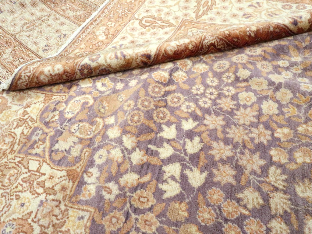 Vintage Turkish Herekeh Carpet, No.8230 - Staging