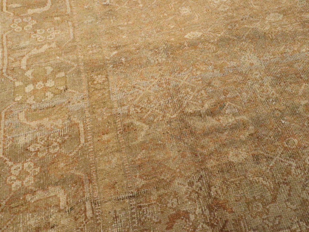 Antique Persian Mahal Rug, No.8238 - Staging