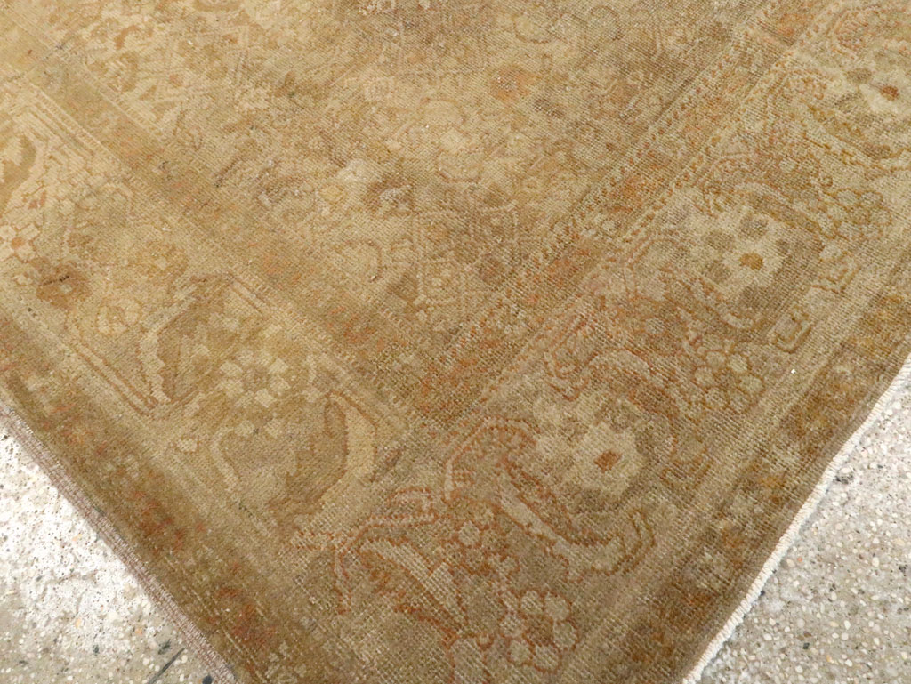 Antique Persian Mahal Rug, No.8238 - Staging