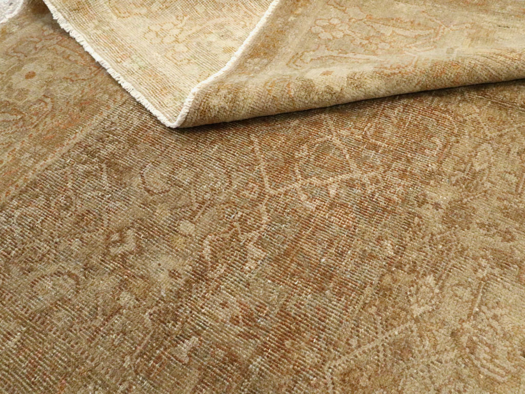 Antique Persian Mahal Rug, No.8238 - Staging