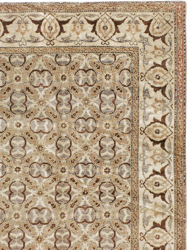 Antique Indian Lahore Room Size Carpet, No.8258 - Staging