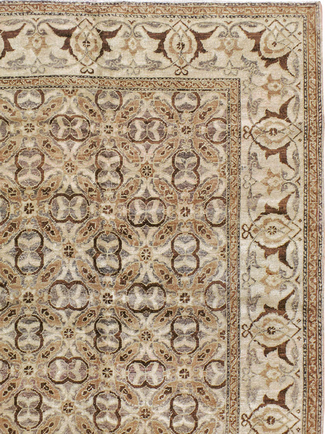 Antique Indian Lahore Room Size Carpet, No.8258 - Staging