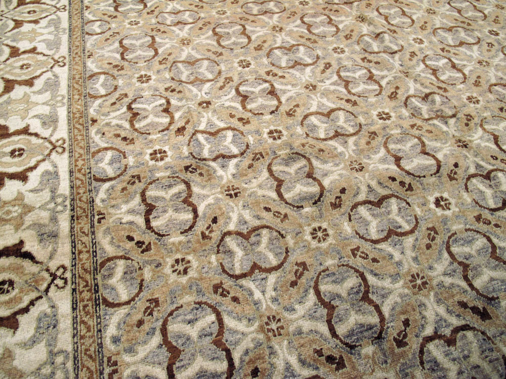 Antique Indian Lahore Room Size Carpet, No.8258 - Staging