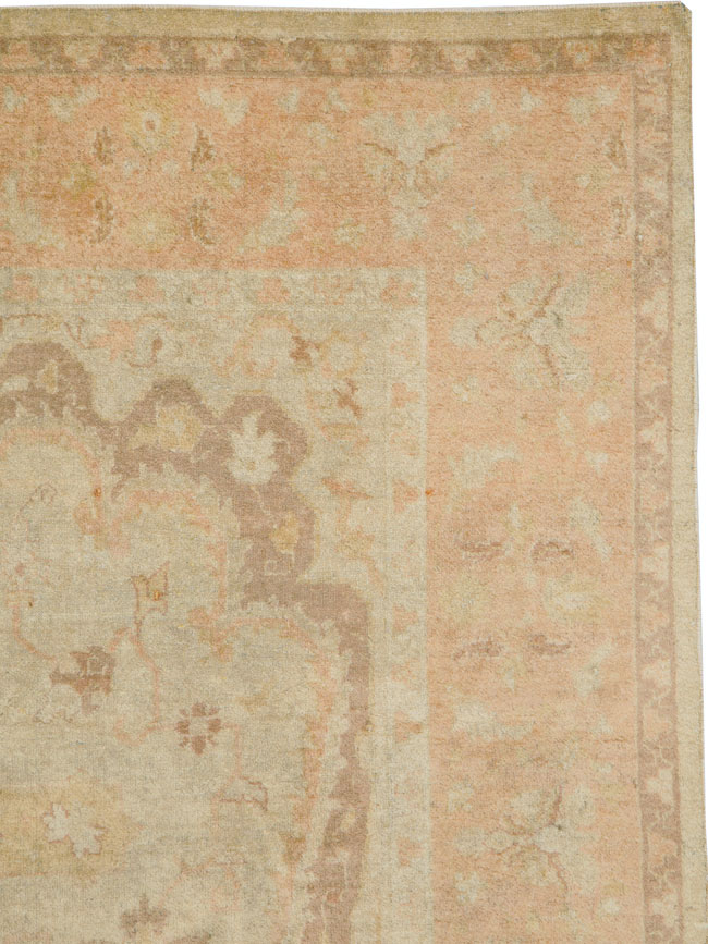 Vintage Indian Amritsar Rug, No.8264 - Staging