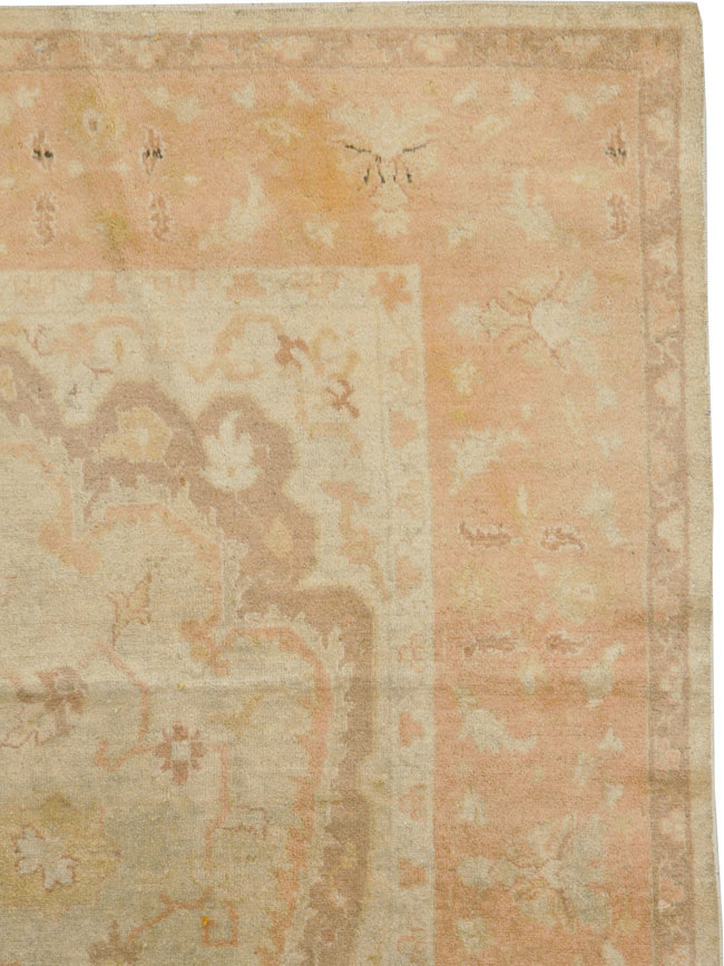 Vintage Indian Amritsar Rug, No.8264 - Staging