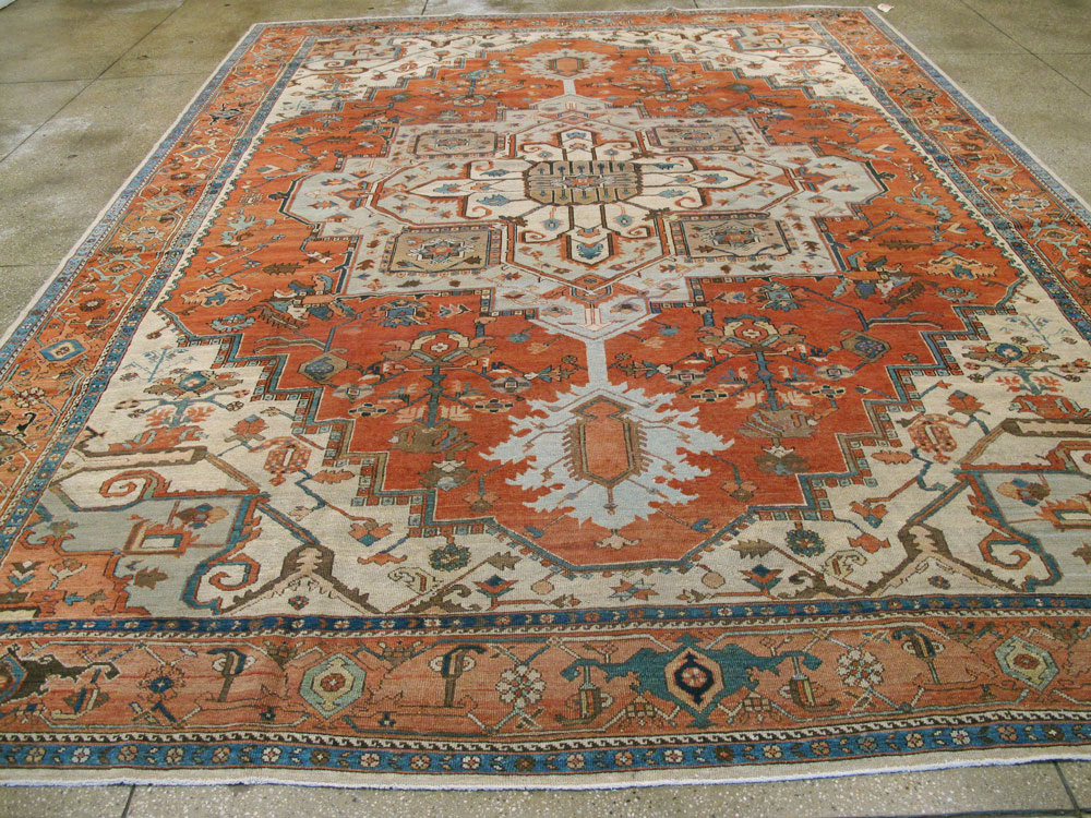 Antique Persian Serapi Carpet, No.8319 - Staging