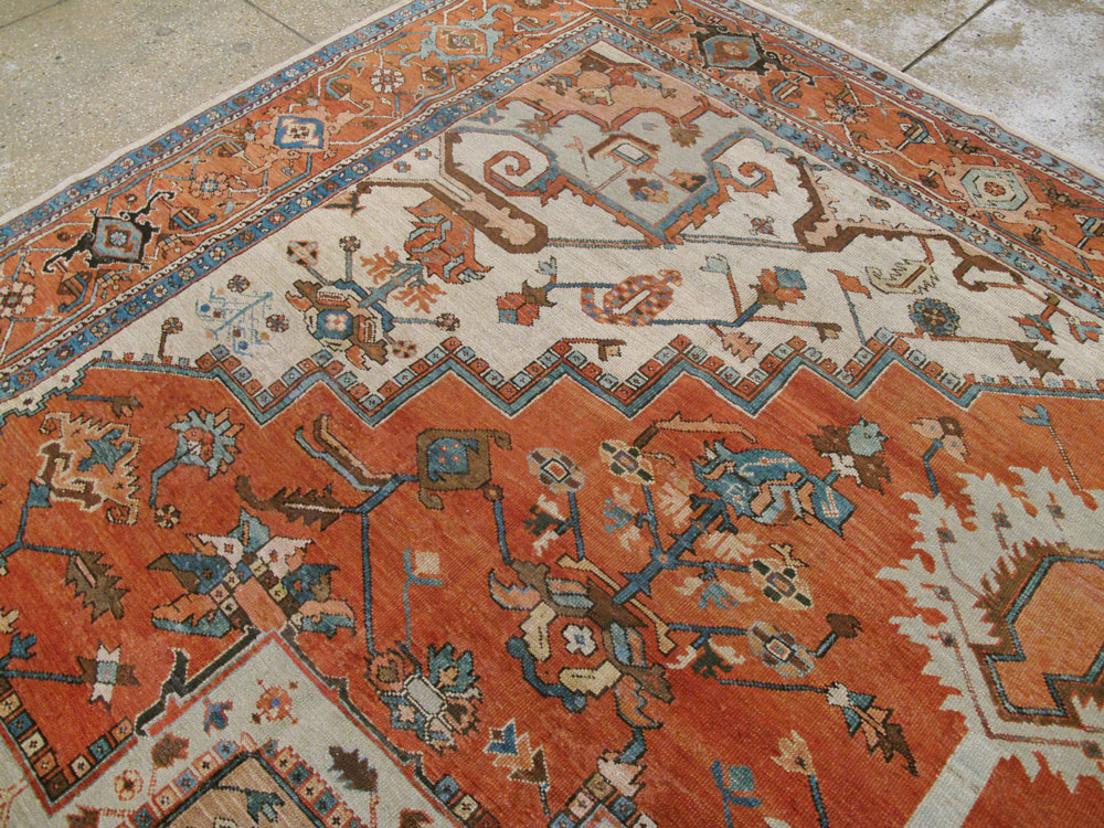 Antique Persian Serapi Carpet, No.8319 - Staging