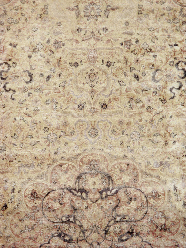 Antique Turkish Sivas Carpet, No.8322 - Staging