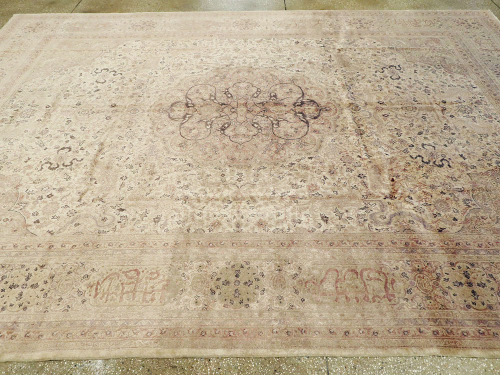 Antique Turkish Sivas Carpet, No.8322 - Staging