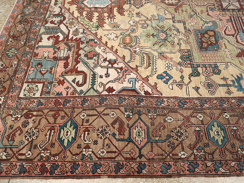 Antique Persian Serapi Carpet, No.8356 - Staging