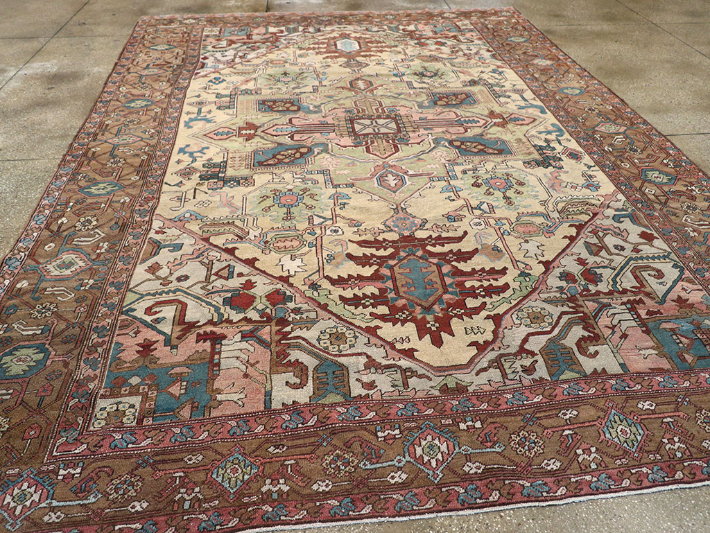 Antique Persian Serapi Carpet, No.8356 - Staging