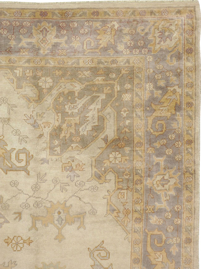 Vintage Turkish Oushak Carpet, No.8405 - Staging