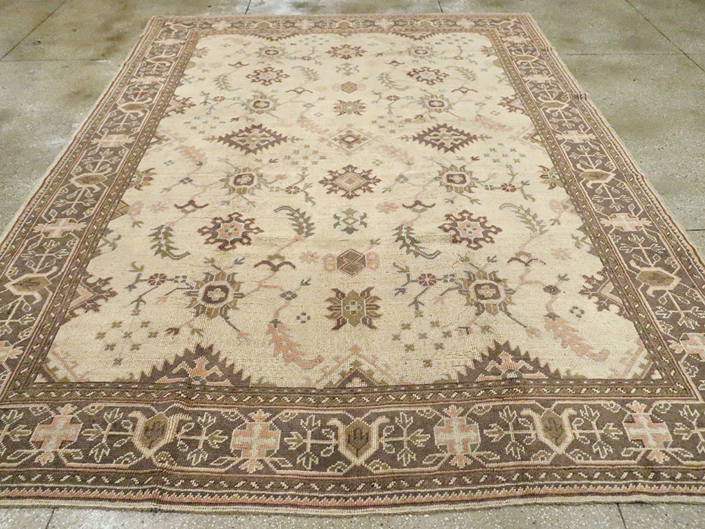 Antique Turkish Oushak Carpet, No.8411 - Staging