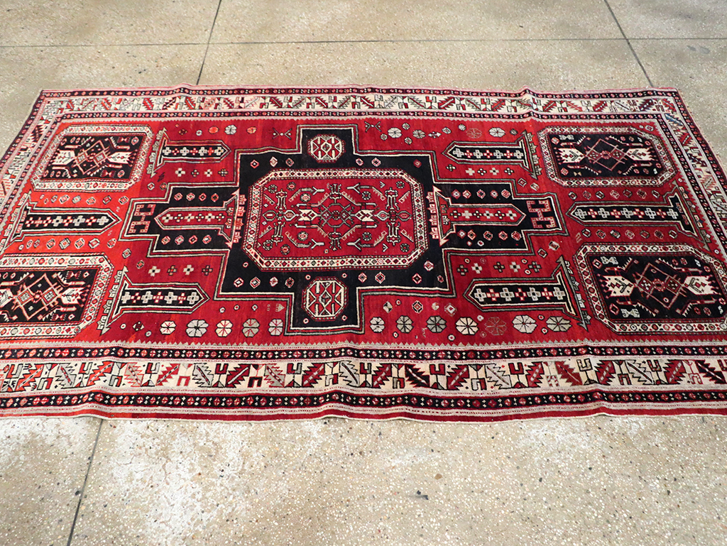 Vintage Shirvan Rug, No.8424 - Staging