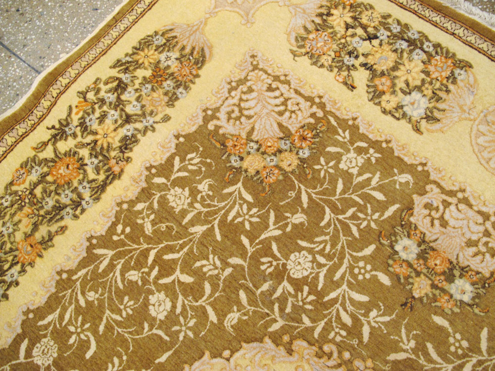 Vintage Turkish Herekeh Carpet, No.8570 - Staging