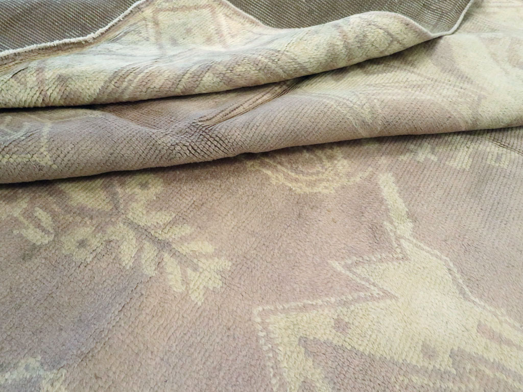 Vintage European Oushak Large Carpet, No.8600 - Staging