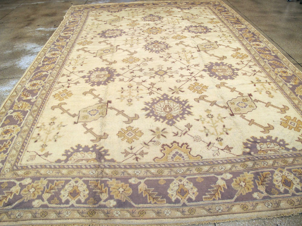 Vintage Turkish Oushak Carpet, No.8609 - Staging