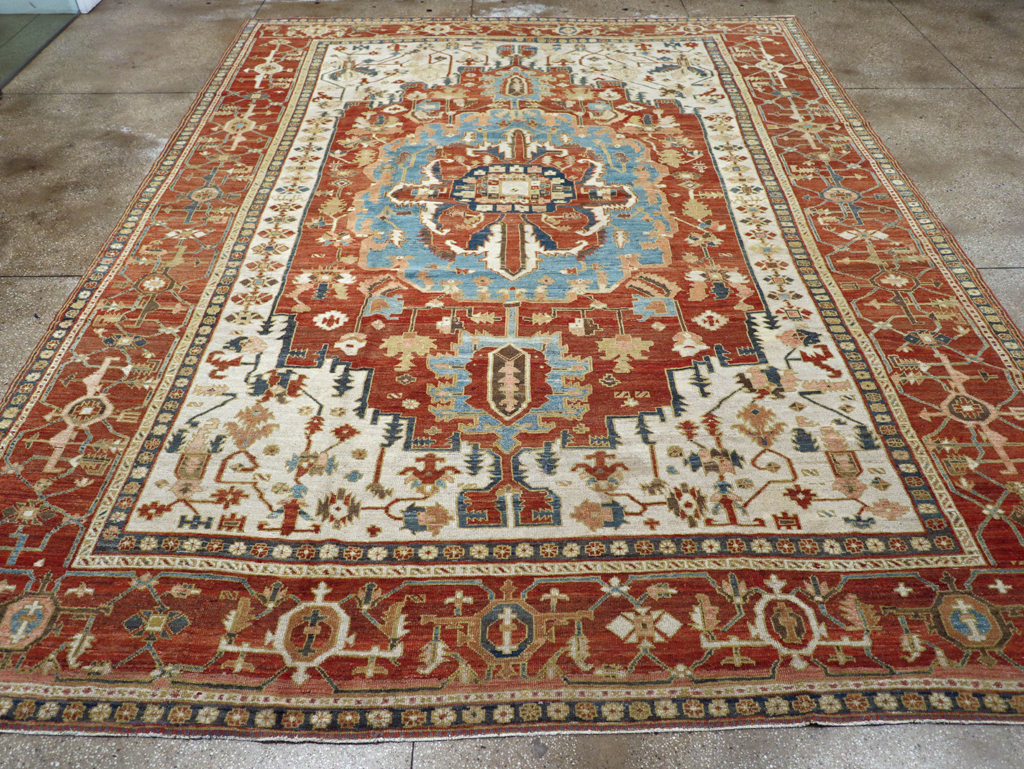 Antique Persian Heriz / Serapi Carpet, No.8639 - Staging