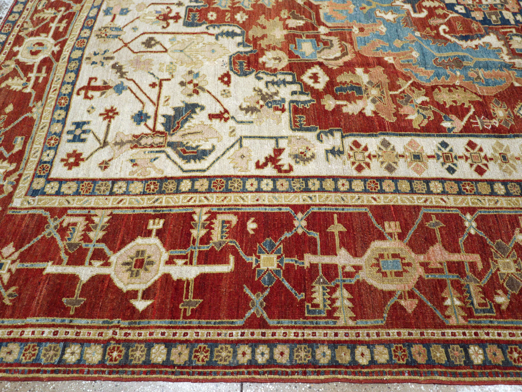 Antique Persian Heriz / Serapi Carpet, No.8639 - Staging