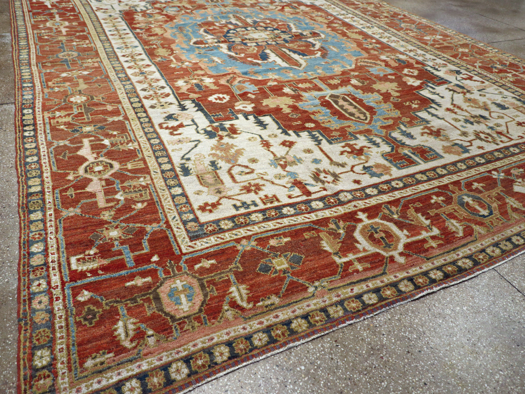 Antique Persian Heriz / Serapi Carpet, No.8639 - Staging